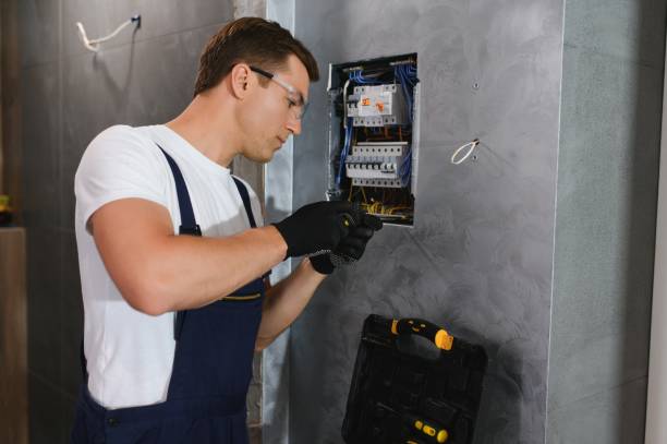 Best Affordable Emergency Electrician  in Toledo, OR
